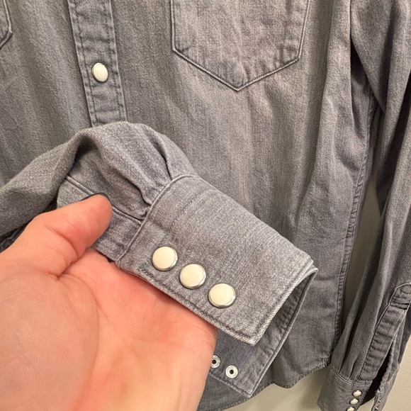 Levi’s western pearl snap long sleeve - Picture 4 of 5